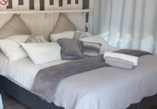 BACHELOR’S PAD – STRAND- WESTERN CAPE – SOUTH AFRICA