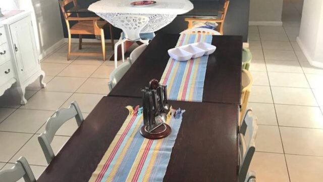 dinning area.jpg